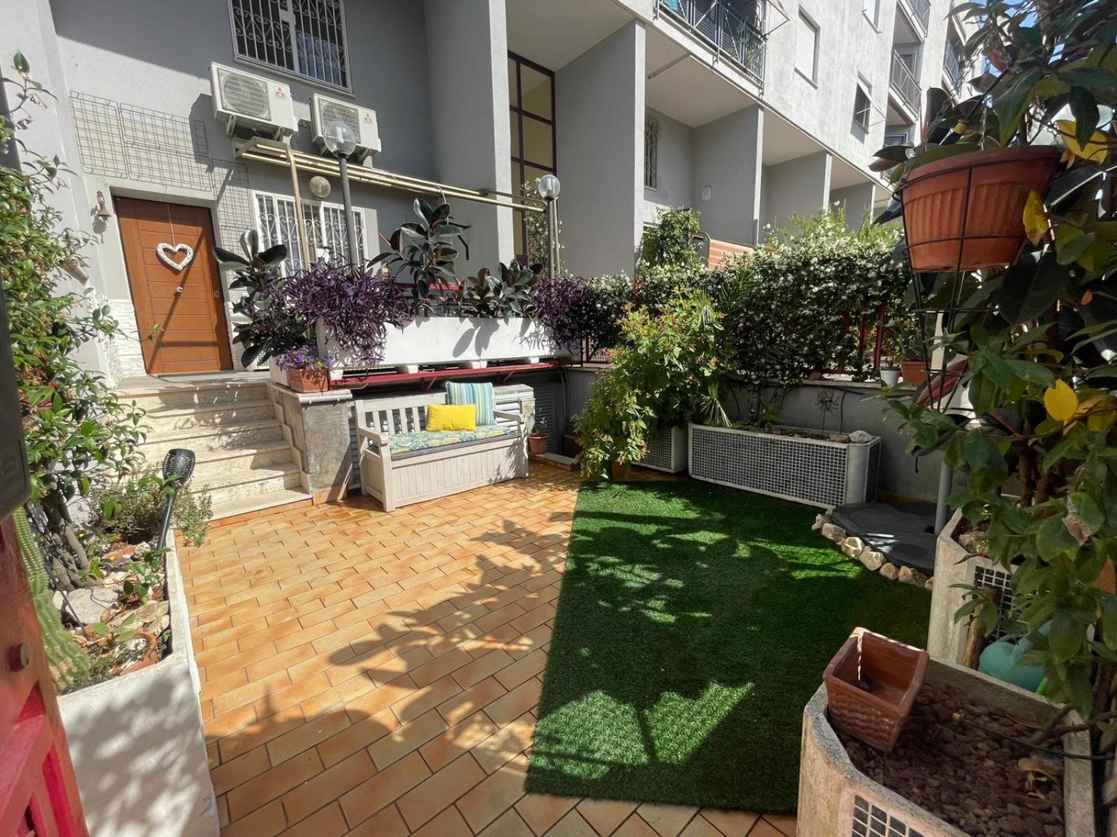 Intero Appartamento Con Giardino E Parcheggio Рим Екстер'єр фото